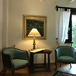 Oliveto Vila *