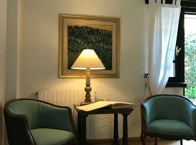 Oliveto Villa *