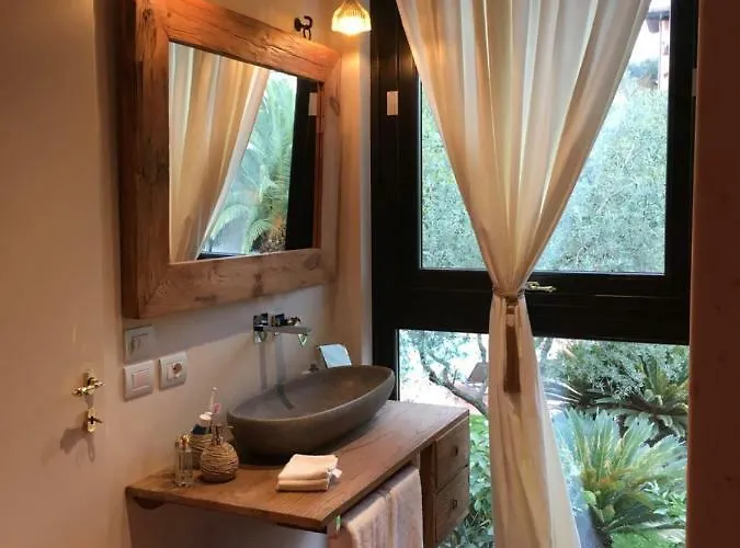 Oliveto Padenghe sul Garda